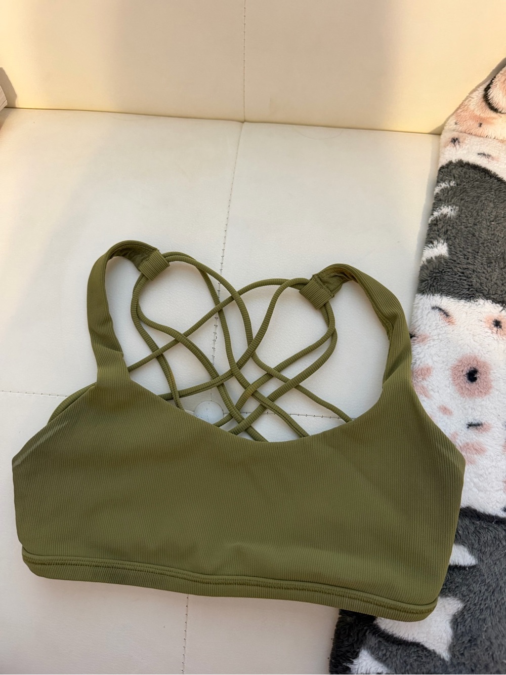 lululemon free to be bra - special edition Olive Green Sports Bra - size 2